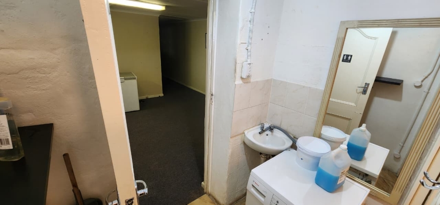 Commercial Property for Sale in Heathfield Western Cape